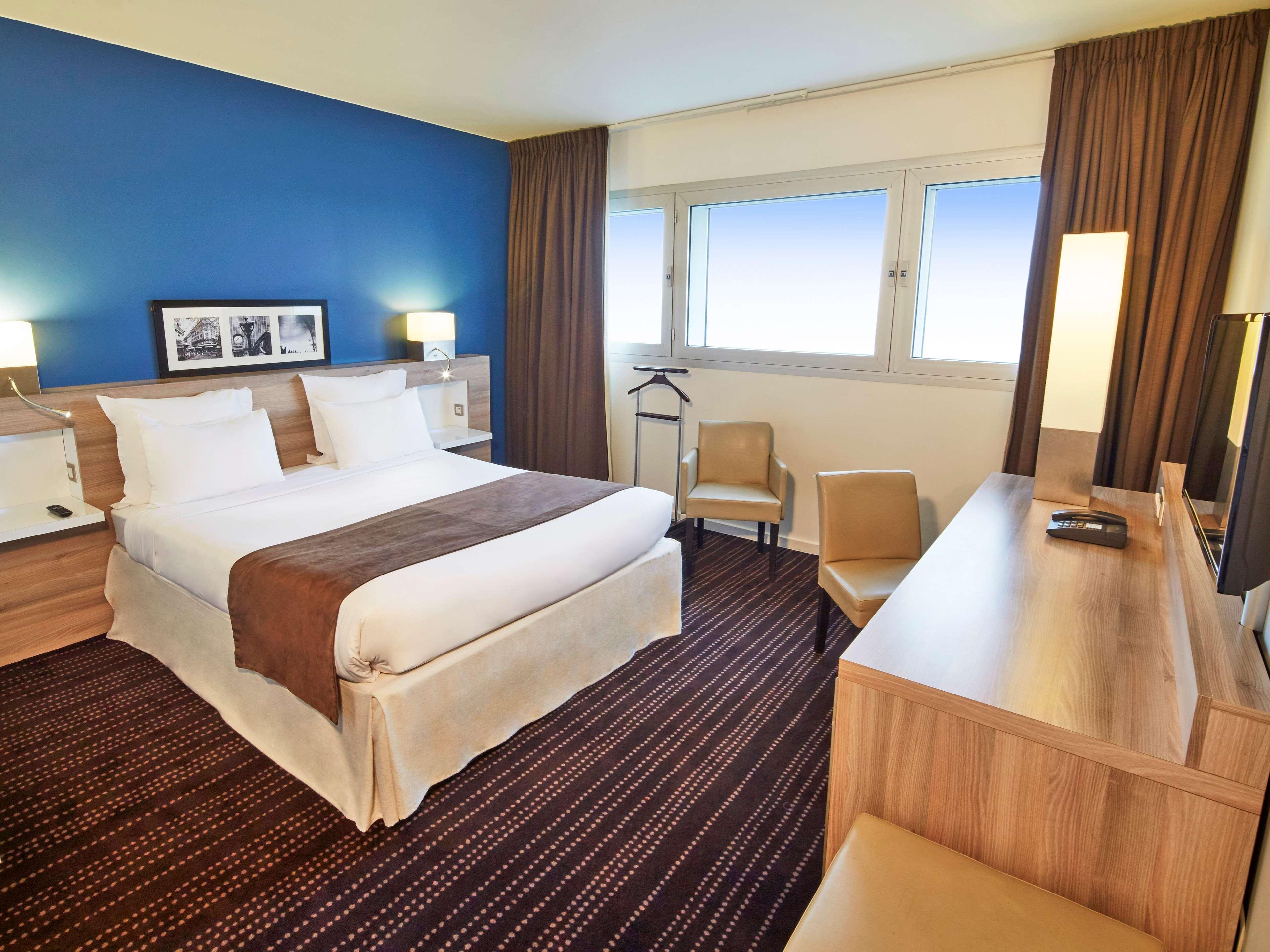 Radisson Hotel Paris Ле-Бурже Экстерьер фото